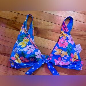 Time and Tru blue floral bikini top size xl (16-18)